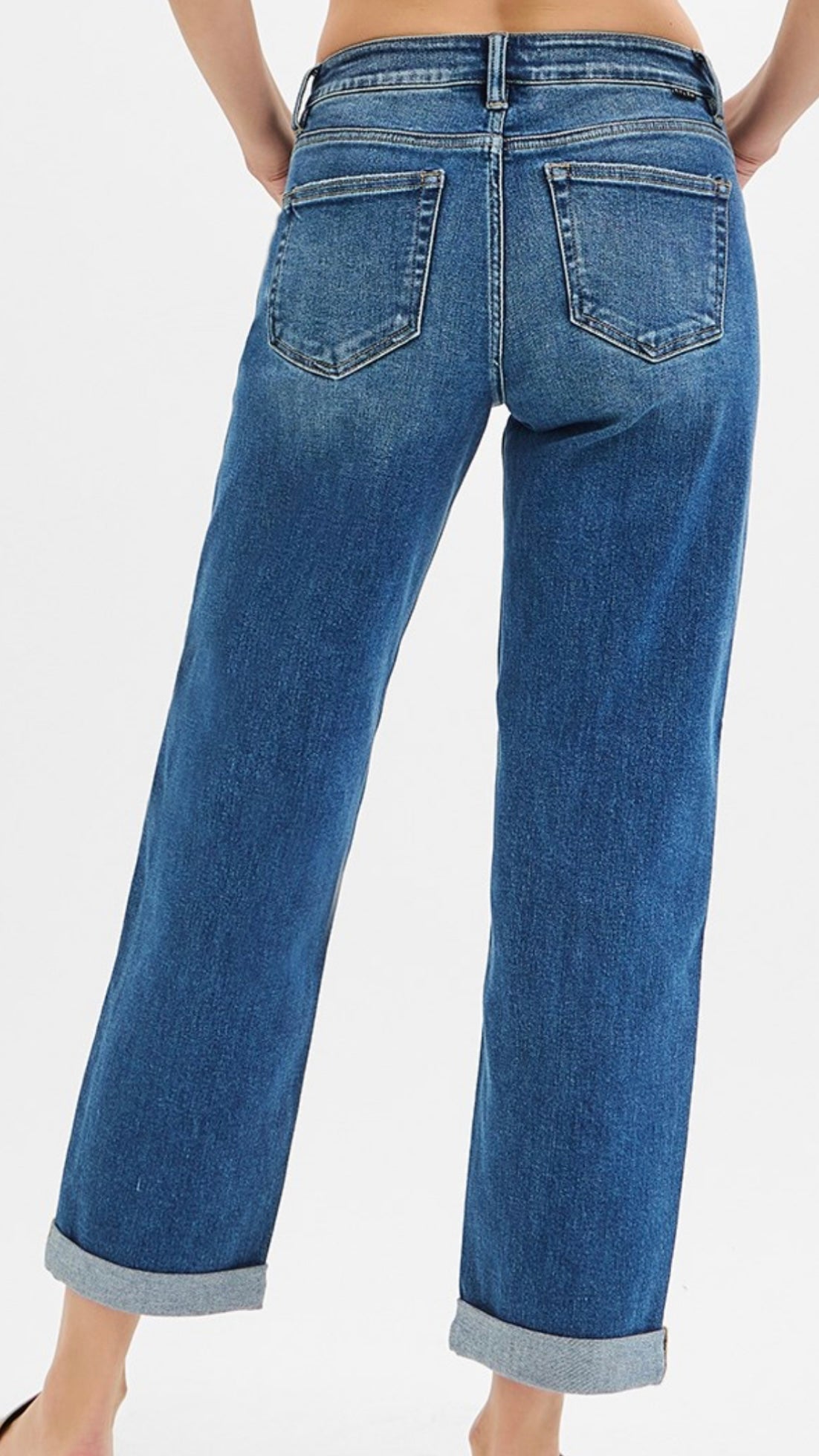 Mid-Rise Boyfriend Jean